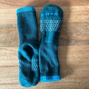 Youth Bombas, dark green with blue detail. Size 9T - 3 (age 5-11)